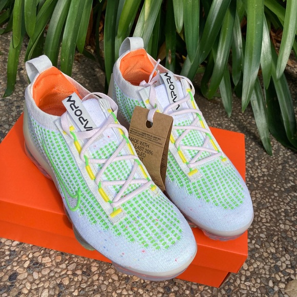 Nike Air Vapormax 2021 Flyknit - Picture 4 of 6